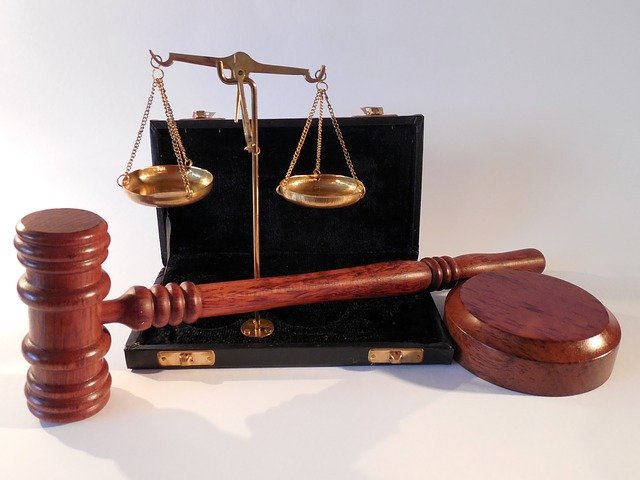 W czym zdoła nam pomóc radca prawny? W których kwestiach i w jakich płaszczyznach prawa pomoże nam radca prawny?